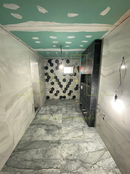 Timis  Casa individuala. 660 Teren. Ghiroda. Carport.