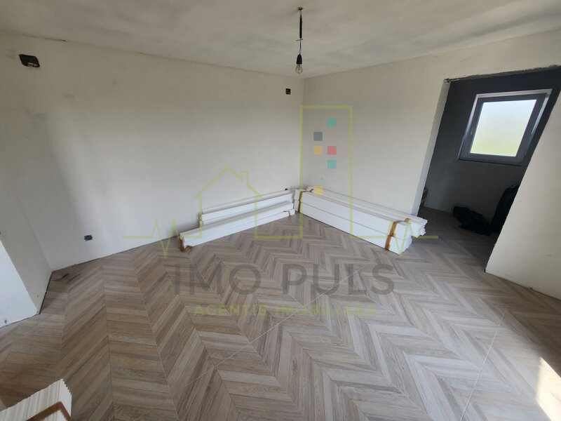 Timis  Casa individuala. 660 Teren. Ghiroda. Carport.