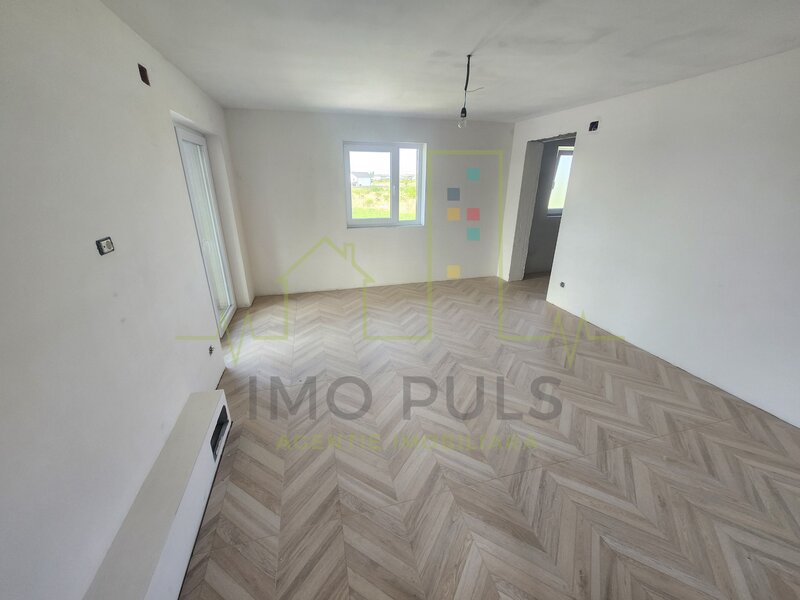 Timis  Casa individuala. 660 Teren. Ghiroda. Carport.