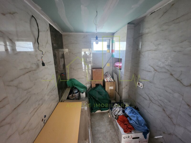 Timis  Casa individuala. 660 Teren. Ghiroda. Carport.